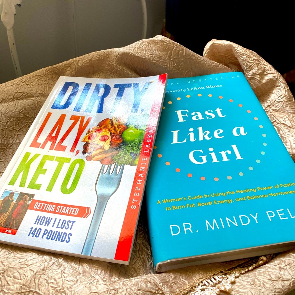 FAST LIKE A GIRL AND DIRTY LAZY KETO BOOKS - Picture 4 of 4
